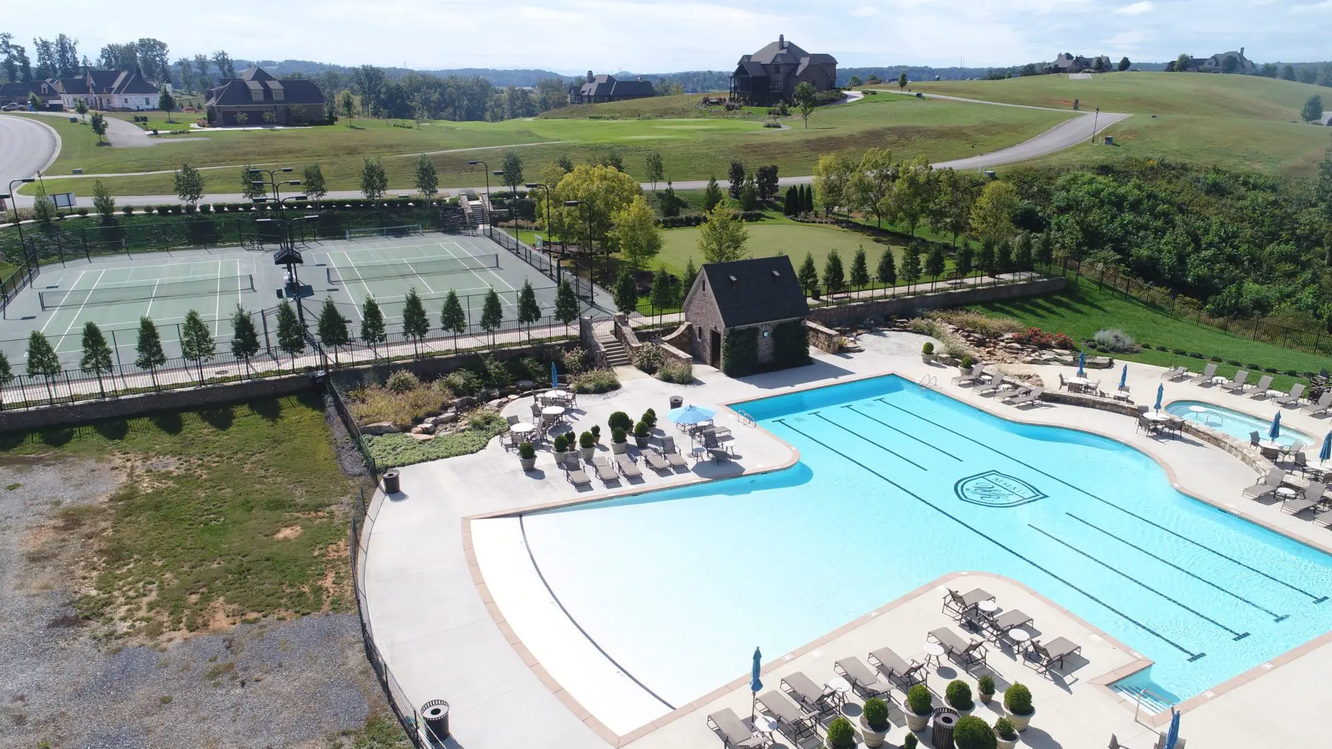 Embrace an Active Lifestyle at WindRiver: Golf, Pickleball, and More