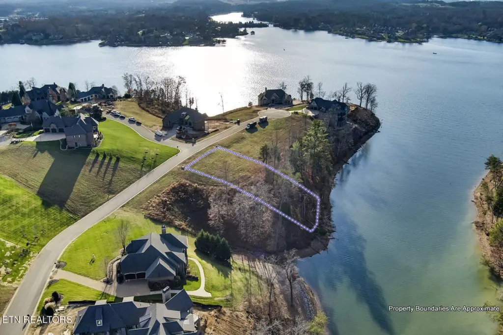Elevation image #4 for 1668 Taffrail Drive.