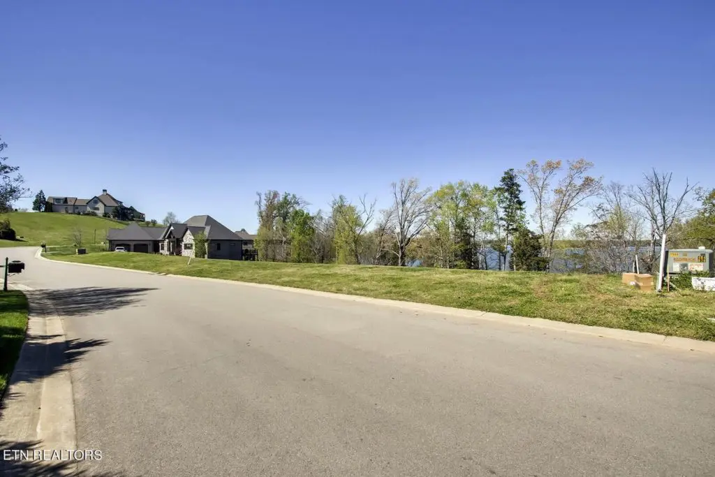 Image #6 for 16718 Lighthouse Pointe Drive