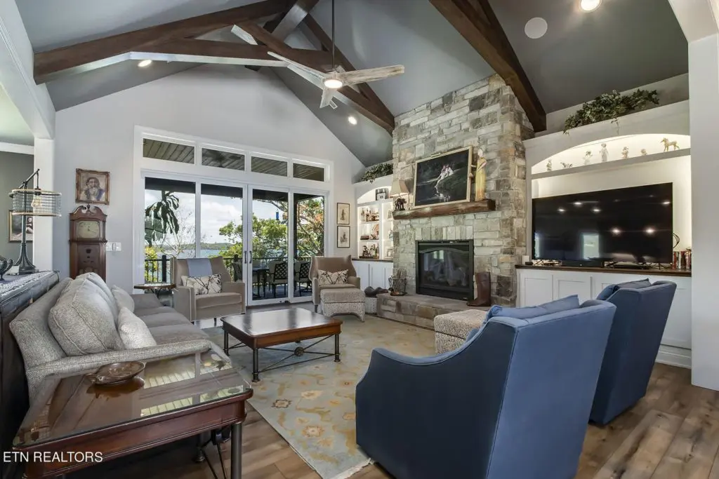 Image #7 for 17012 Lighthouse Pointe Drive