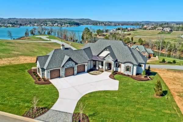 Gated Lake & Golf Community in East Tennessee