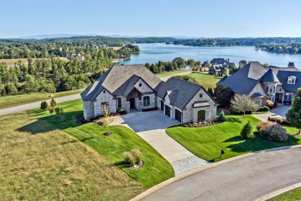 Gated Lake & Golf Community in East Tennessee