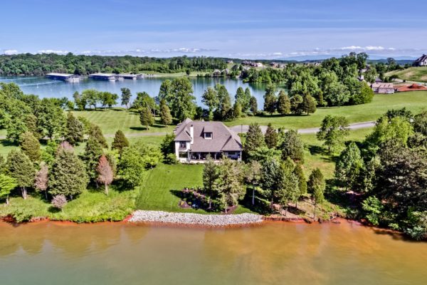 Gated Lake & Golf Community in East Tennessee