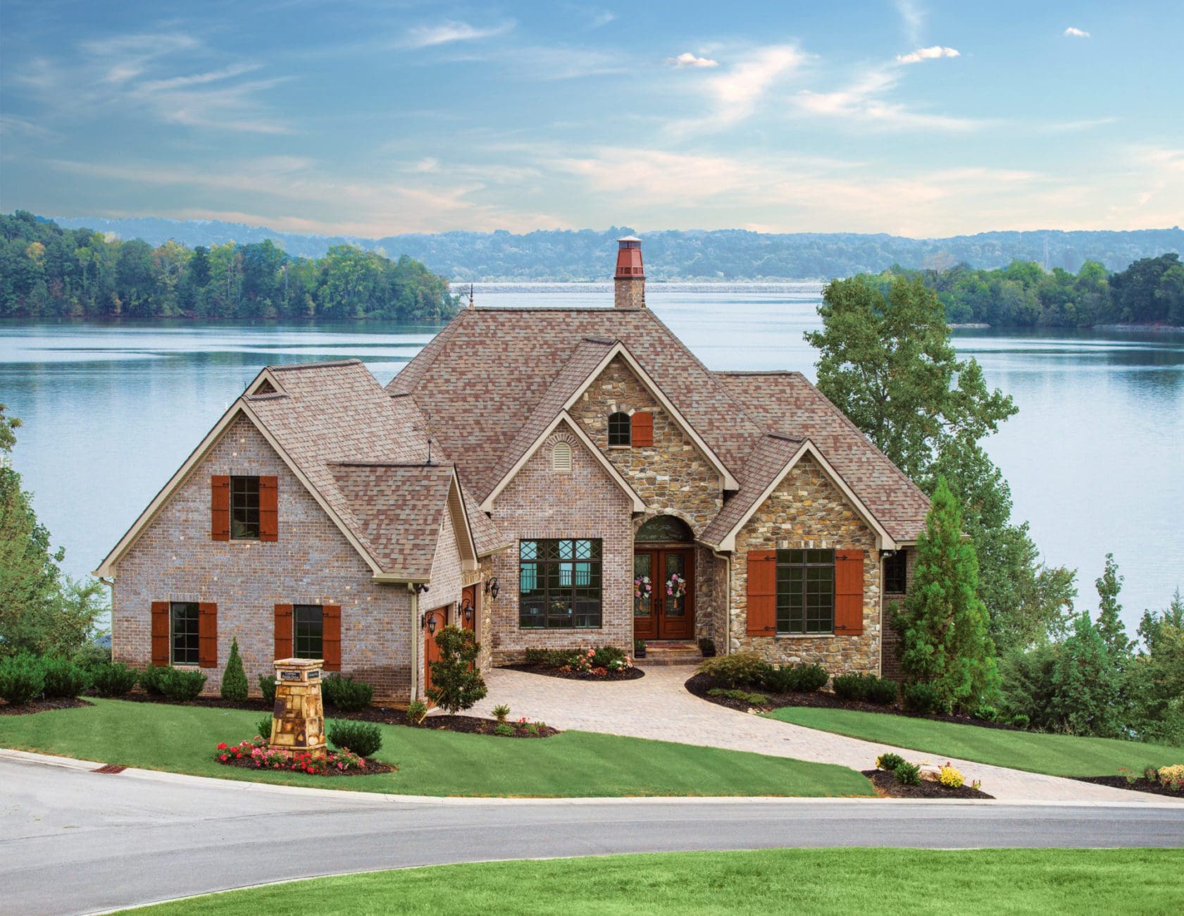 WindRiver's Lakefront and Golf Homes in East Tennessee WindRiver Lake