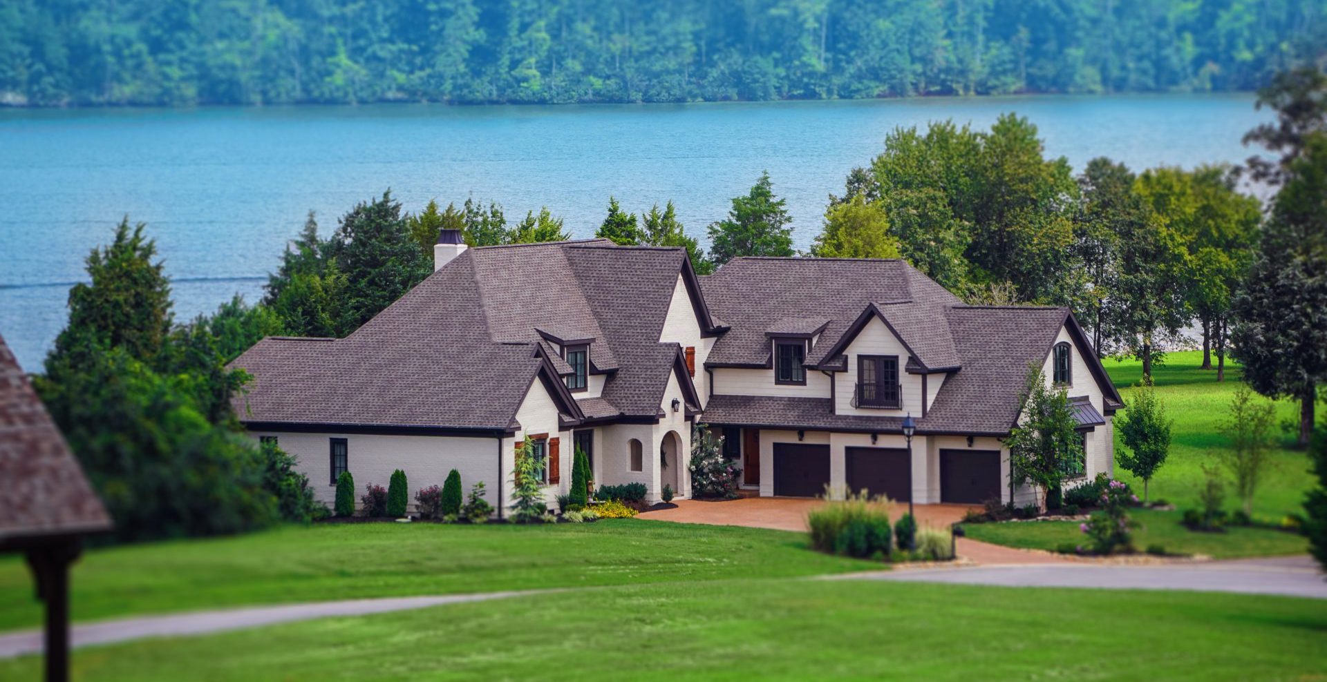 WindRiver’s Lakefront and Golf Homes in East Tennessee